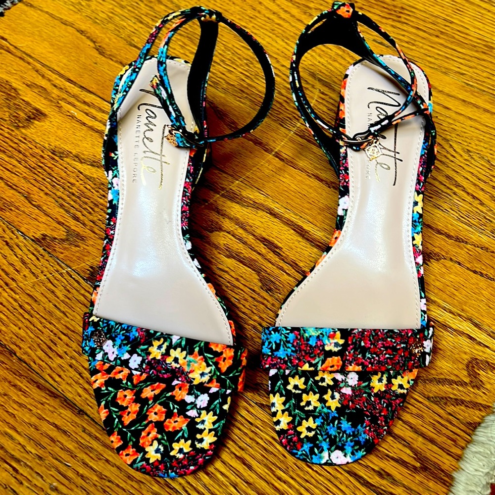Nanette Lenore “Clarissa” Black Floral 7M fancy party shoes Brand New